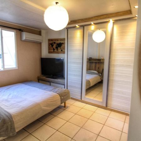 Appartement avec jacuzzi et a 2km des plages Toulon Extérieur photo